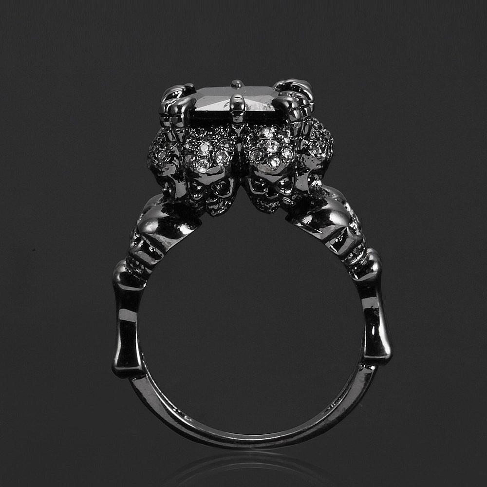 Power Clasp Black Gold Colored Ring